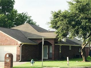 400 N Rivershire Dr, Conroe, TX 77304