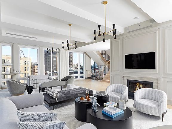 5th image of 24 Leonard St Penthouse 9