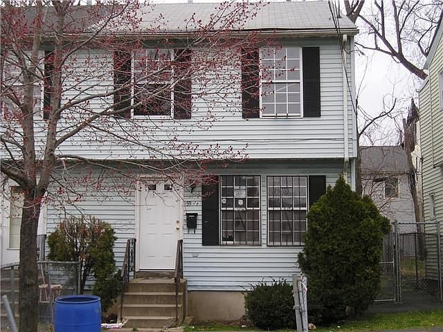 2nd image of 59 Holsman St