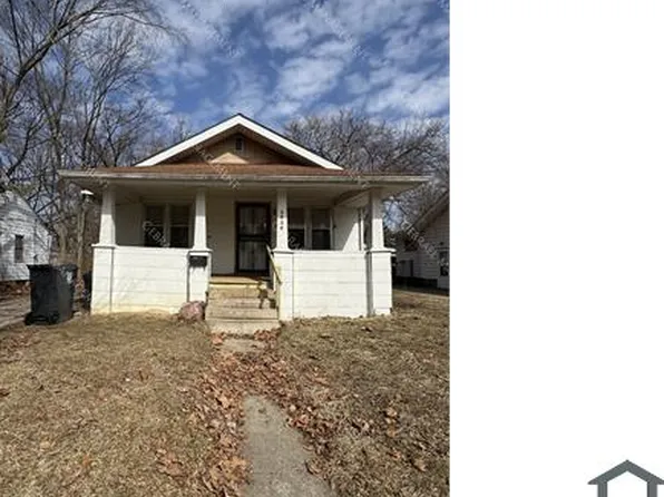 2626 Mackin Rd, Flint, MI 48504
