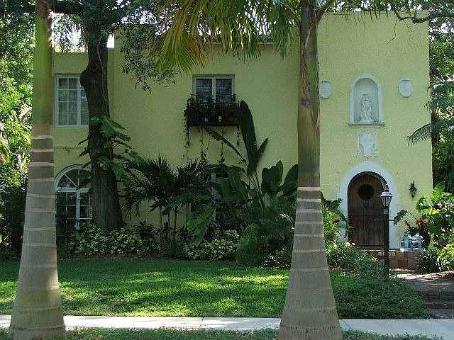 Frontal view on a cloudy day...