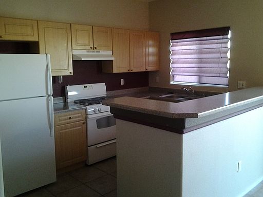 3rd image of 8842 Duncan Barrel Ave