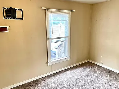 3 bed, $960 — Photo 4