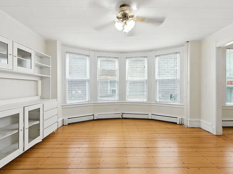 547 Broadway #1B — Photo 7