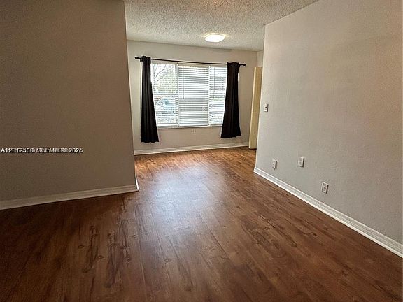 2nd image of 701 Vista Isles Dr APT 1614