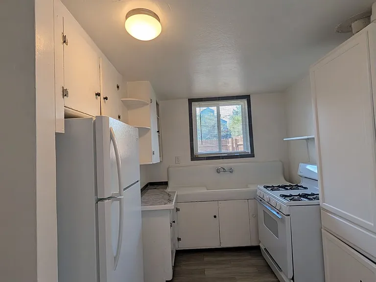 1853 Mann St #4 — Photo 5