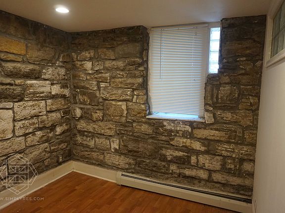 3rd image of 2106 Bryant Ave S APT 8