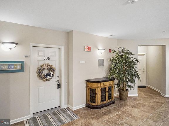 2nd image of 31568 Winterberry Pkwy Unit 306