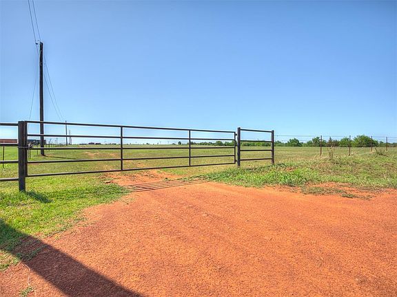 2nd image of 28616 N 2960th Rd