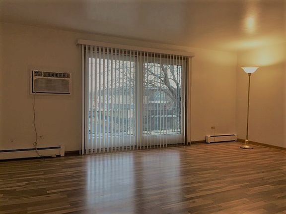 2nd image of 9440 S 79th Ct APT 3NW