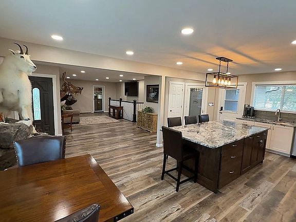 4th image of 584 Gannett Dr