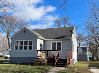 811 N 2nd St, Kentland, IN 47951