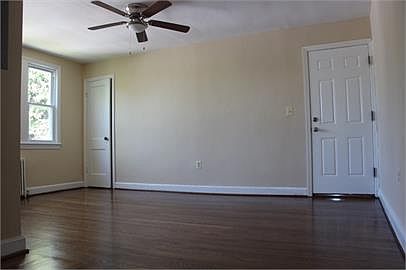 Spacious living room