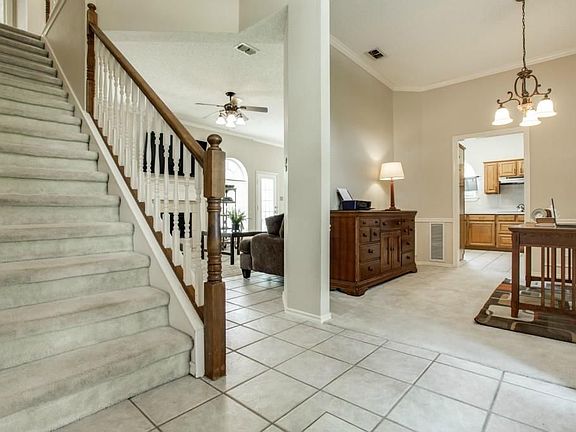 2nd image of 4009 Stonecastle Dr