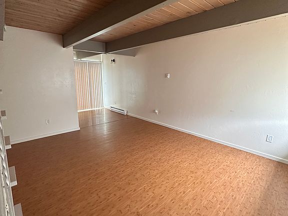 5th image of 2425 SW Leonard St APT 7