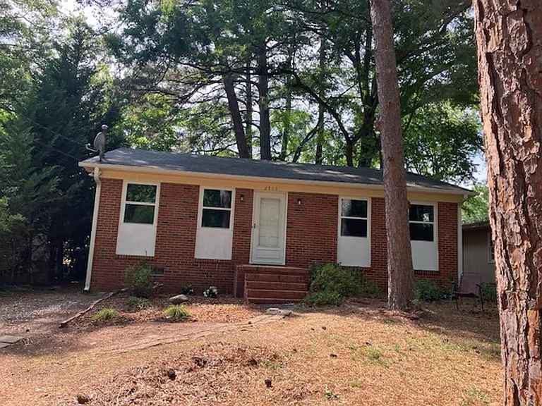 2806 Nation Ave — Photo 2