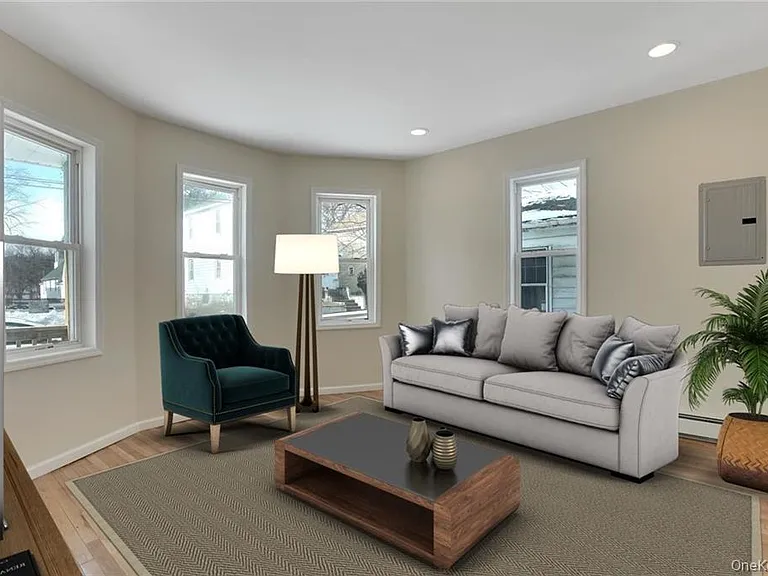 304 Tower Ave — Photo 2