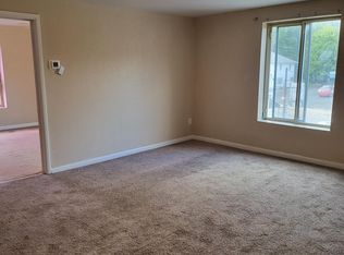 2435 E High St APT 1, Springfield, OH 45505