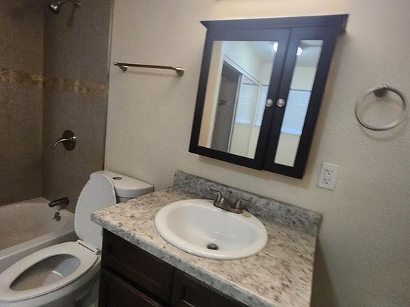 5th image of 809 E Vogel Ave APT 13