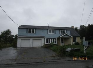 131 Knollwood Dr, Industry, PA