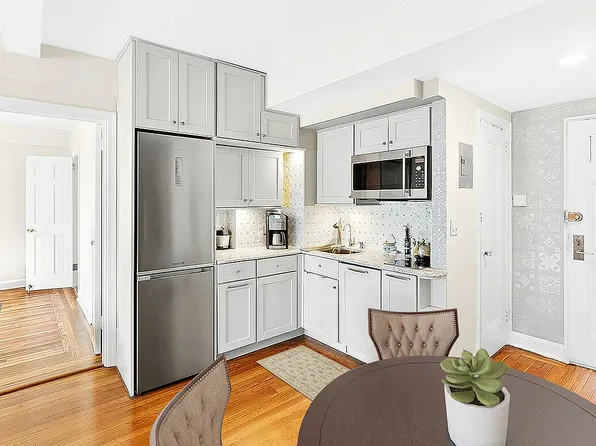 5 Tudor City Pl APT 1131, New York, NY 10017