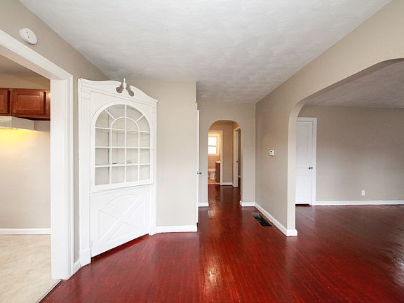 4th image of 1549 Tennyson Ave