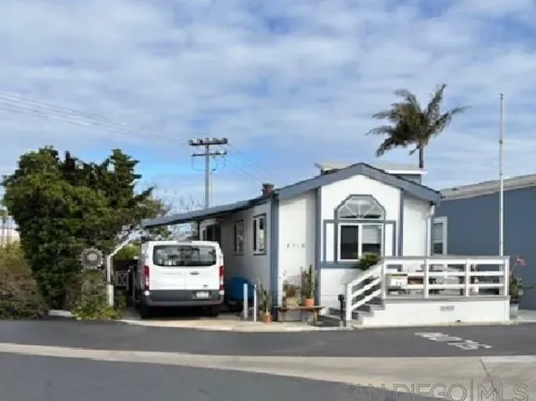 6516 Friendly Pl, Carlsbad, CA 92011