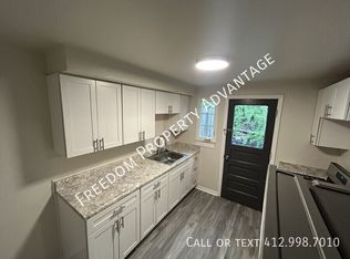 3398 Columbia Dr, Pittsburgh, PA 15234