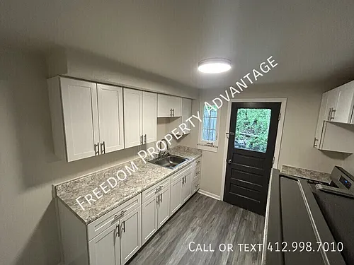 3398 Columbia Dr Photo 1