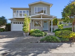 1146 Crest Ave, Pacific Grove, CA 93950