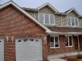 7305 W 71st St #C, Bridgeview, IL 60455