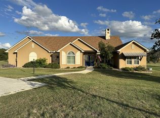 221 Cypress Estates Pkwy W, Ingram, TX 78025