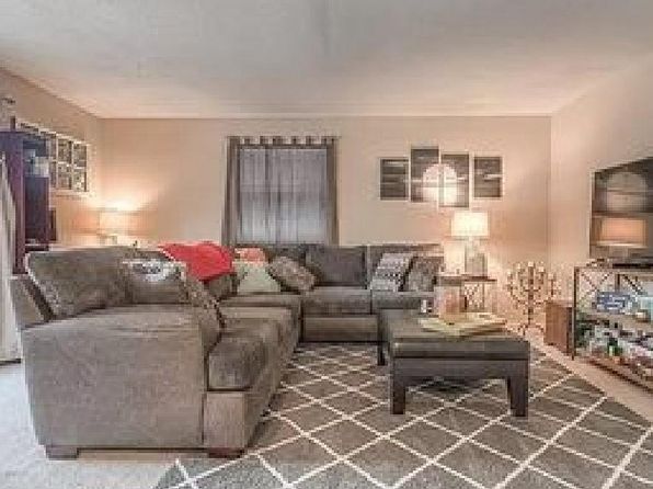 6202 Robinson St APT 1