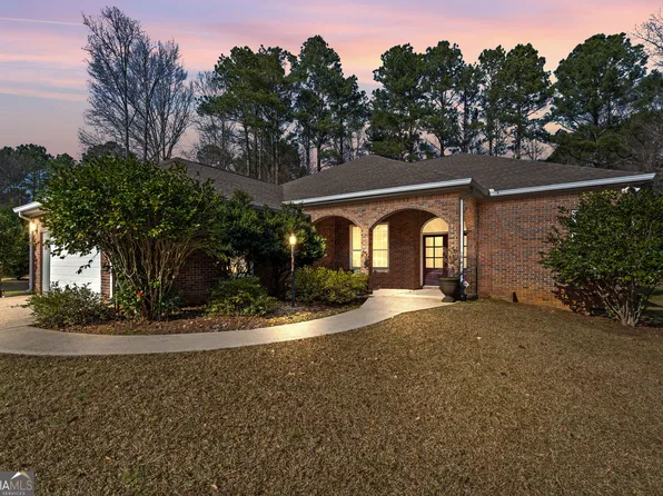 196 Lakeridge Dr, Temple, GA 30179