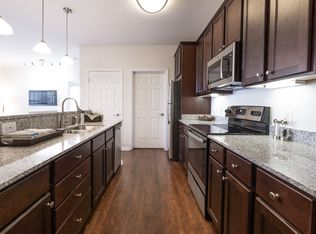 7105 Westhaven Cir #6204, Zionsville, IN 46077