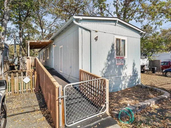 380 W Gregory Rd Unit 4, Central Point, OR 97502