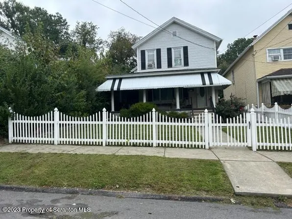 1318 Adams Ave, Dunmore, PA 18509