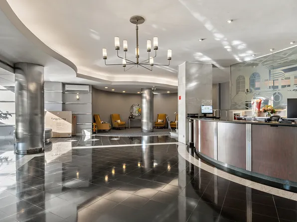 5800 Arlington Avenue image 10 of 16