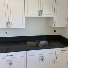 150 E 57th St APT 1, Long Beach, CA 90805