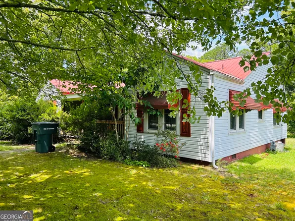 159 Henderson St, Cornelia, GA 30531