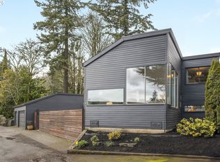2915 SW Canterbury Ln, Portland, OR 97205