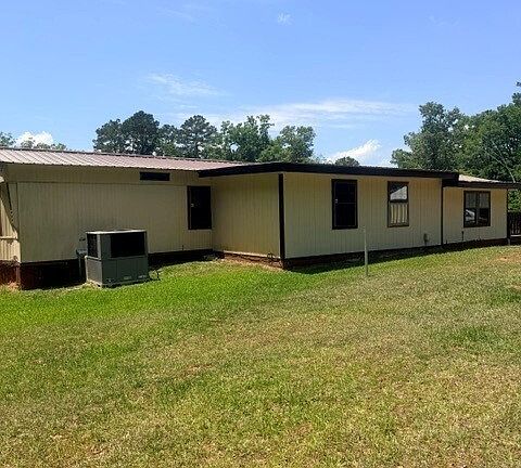 5th image of 1700 Arrowhead Rd