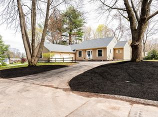 15 Lisa Beth Cir, Dover, NH 03820