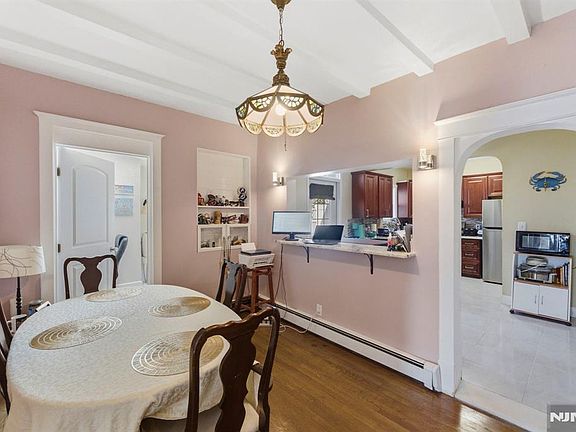 5th image of 45 Harrison Ave