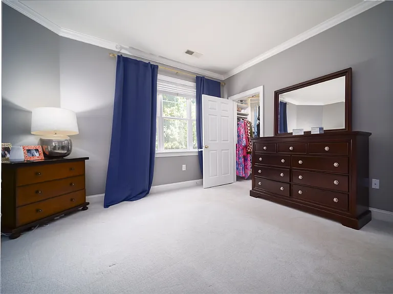 5609 Fairview Rd #3 — Photo 11
