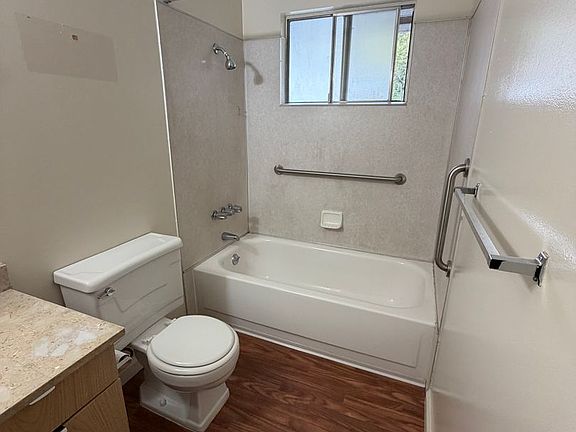 5th image of 135-143 Dorer Dr #143D