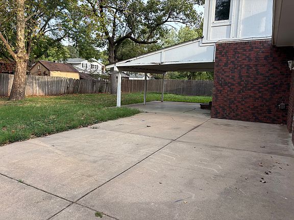 5th image of 1301 N Westlink Ave