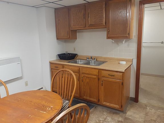 4th image of 80 N Empire St #2