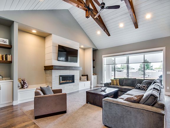 5th image of 4391 N Camas Creek Way