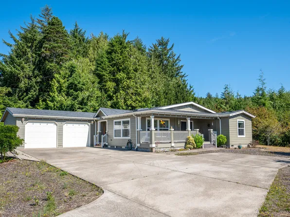 112 SE Fair Wind Ct, Depoe Bay, OR 97341